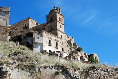 Craco, Italy: Ghost Town | Traquo