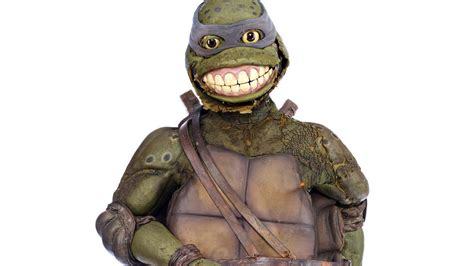 This TEENAGE MUTANT NINJA TURTLES Movie Costume is For Sale And it is Terrifying - GameNGadgets