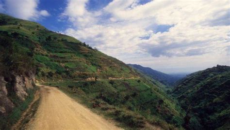 🌍Uganda: the Mountains of the Moon which guard a precious treasure