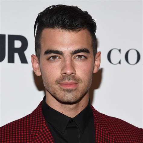 Joe Jonas Credits Current Lifestyle to Good Diet, Meditation, & Tanqueray