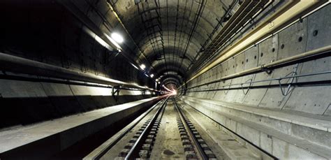 Top 5 Facts: Channel Tunnel – How It Works