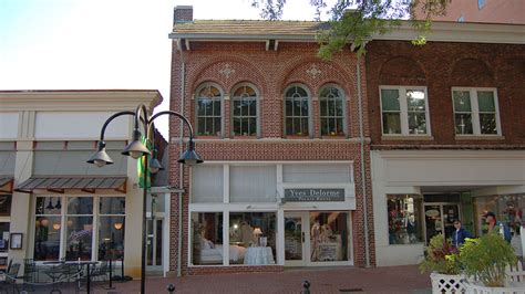 DOWNTOWN MALL – Discover Charlottesville