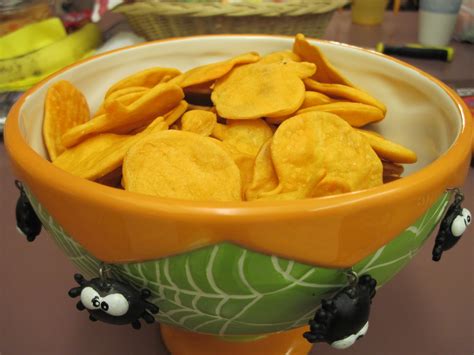 Houseful of Handmade: Halloween Chips