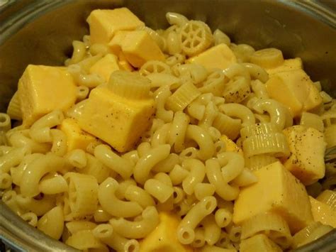 VELVEETA Mac and Cheese - Busy Mom Recipes in 2024 | Velveeta mac and cheese, Homemade mac and ...