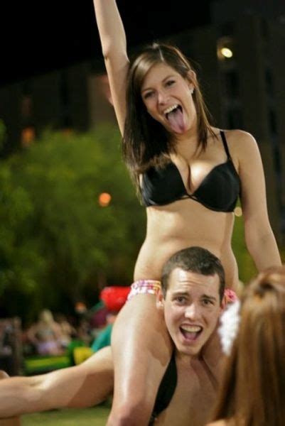 ASU Students Made an Awesome Undie Run (24 pics)