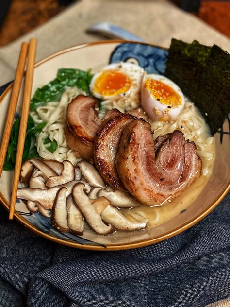 TONKOTSU RAMEN WITH PORK BELLY | ASIAN FOOD | Asian recipes, Pretty ...