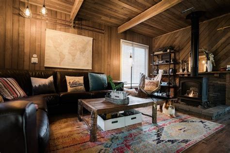 12 Cozy Cabins near Mt. Rainier (+ Airbnbs with Hot Tubs!)