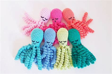 Crochet octopus for premature babies | Mum's Grapevine