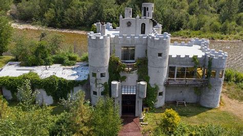 Castle hits Montana real estate market and Zillow Gone Wild ...