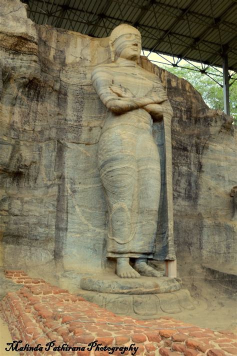 Malinda Pathirana Photography: Gal Viharaya, Polonnaruwa.