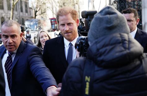 Prince Harry Arrives in London for First Time Since Queen Elizabeth II ...