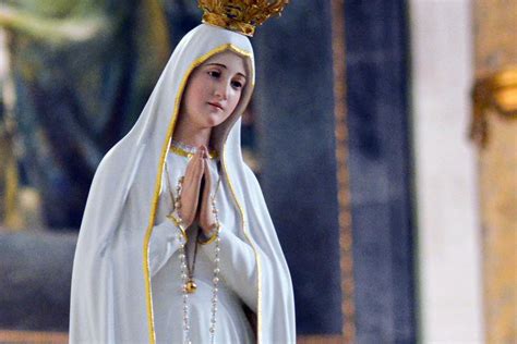 Our Lady of Fatima Came to Seek Our Help — Here Are 4 Ways to Honor Her ...