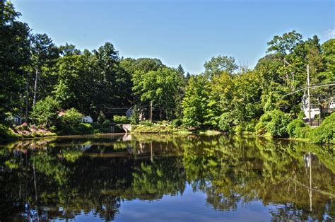 Chappaqua, New York - Shaylene Neumann | CT & NY Real Estate