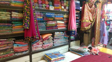 Buy Sarees From These Stores In Lake Market | LBB, Kolkata