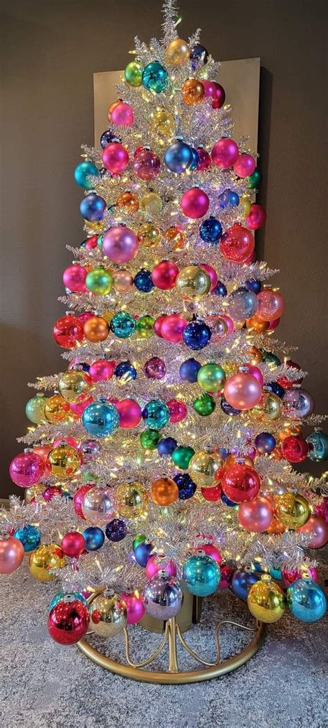 Pin by Barbra Colburn on Christmas Trees🎄🌲🎄 in 2023 | Retro christmas tree, Christmas tree ...