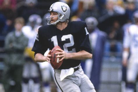 Ken Stabler, Former Oakland Raiders Quarterback and NFL MVP, Dies at 69 ...