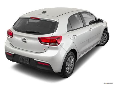 New Kia Rio Hatchback Photos, Prices And Specs in UAE