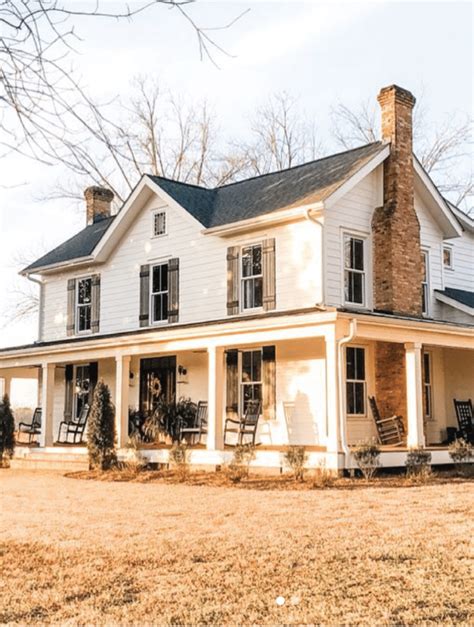 The Best Classic Farmhouse Exterior - Home Sweet Farm Home