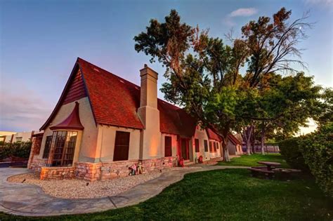 Zak Bagans Haunted Museum: Prices, Hours, & Tours In 2024