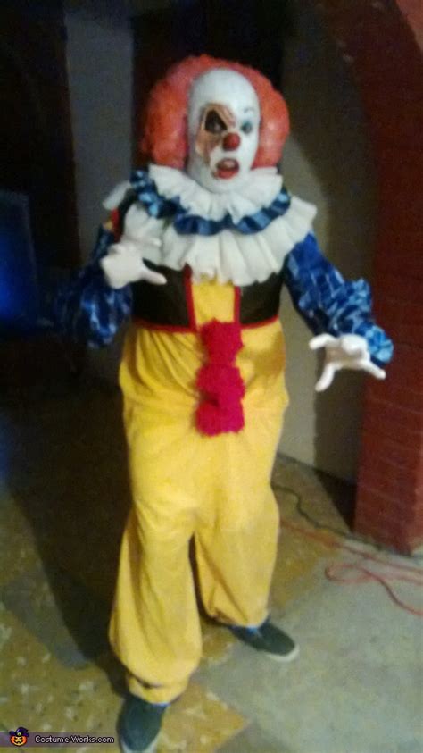 Pennywise Clown IT Halloween Costume - Photo 3/5