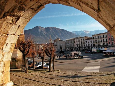 Christmas in Italy Sulmona • Globerove.com