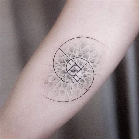 40 Amazing Fibonacci Tattoo Designs | Spiral tattoos, Fibonacci tattoo ...