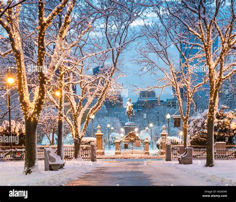 Winter in Boston, Massachusetts, USA at sunrise Stock Photo - Alamy