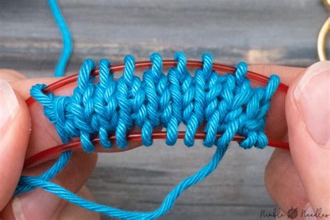 How to knit the Turkish cast-on - perfect for toe-up socks!