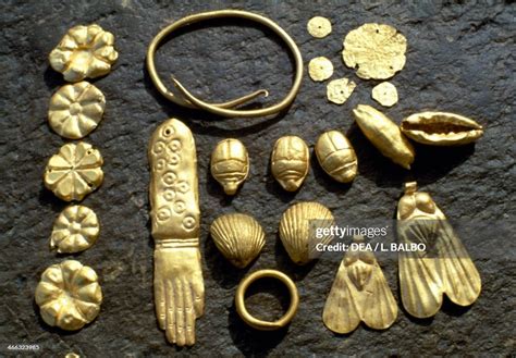 Gold grave goods, from a burial mound in a mining village in Wadi... News Photo - Getty Images