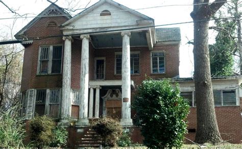 The 21 coolest and creepiest abandoned Alabama places | Abandoned houses, Abandoned places ...