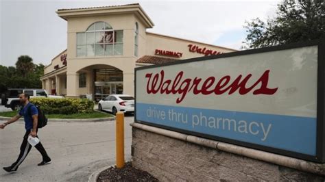 Walgreens Bivalent Moderna COVID Vaccine Booster Shots: Appointment Scheduling | Star Mag