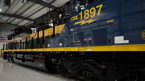 CSX Unveils Monon Heritage Locomotive - CSX.com