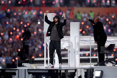 Eminem Performs 'Lose Yourself' During Super Bowl 2022 Halftime Show ...