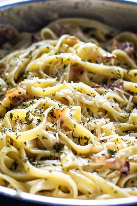 Classic Fettuccine Carbonara - Homemade Hooplah