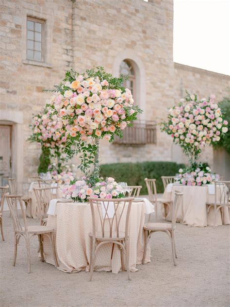 Outdoor Wedding Florals - David Austin Wedding and Event Roses