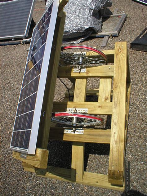 DIY SOLAR: Inexpensive Homemade Sun Tracker Maximizes Solar Panel Efficiency - Off Grid World