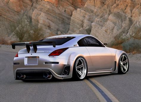 Nissan 350Z Coupe - Auto Bewertungen