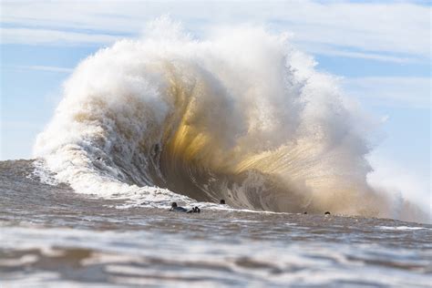 Photos: Sand Storm - Surfer