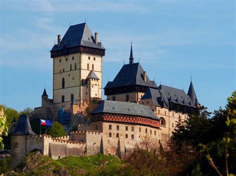 KARLŠTEJN CASTLE - CzechBikeTours