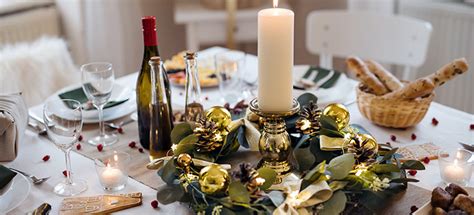 How to Style the Perfect Christmas Dinner Table | Virginia Hayward