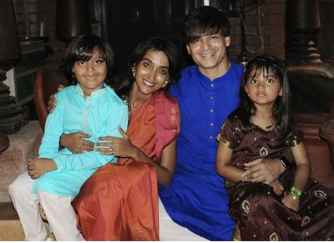 Vivek Oberoi Shares 7-Year-Old Daughter, Ameyaa's Hilarious Reaction On ...