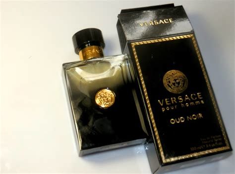 Versace Pour Homme Oud Noir Eau De Parfum