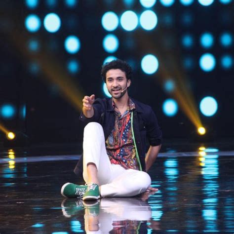 Indian Dancer Raghav Juyal Photo Gallery | Veethi