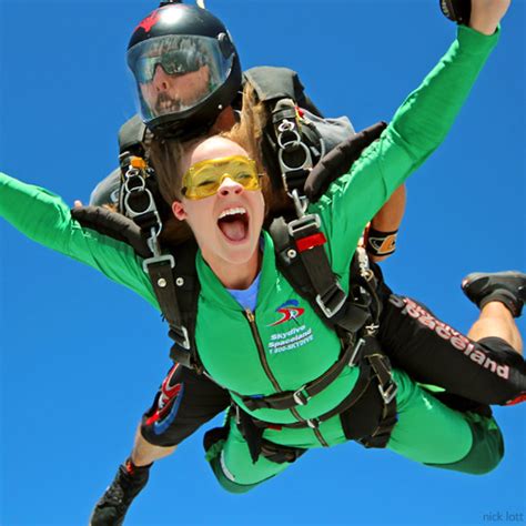 First Jump: Tandem Skydive Bookings (Dallas) - Skydive Spaceland Dallas