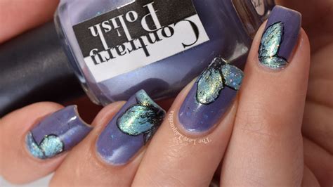 Manicure Manifesto: Metallic Stamped Flower Nail Art