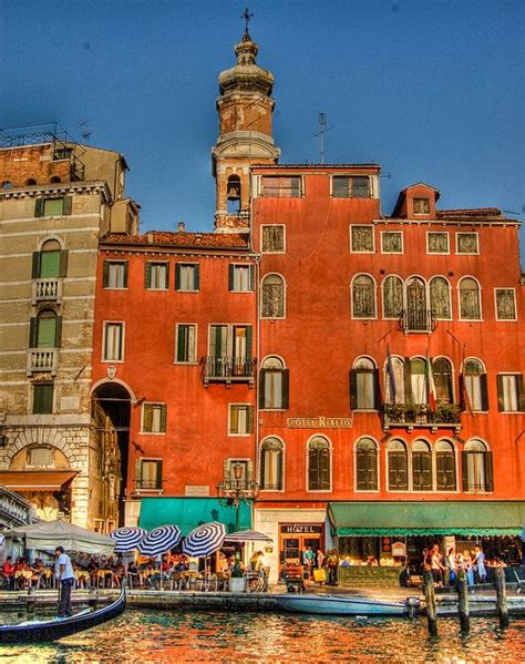 Hotel Rialto along the Grand Canal Venice Italy | Grand canal venice italy, Venice italy, Grand ...