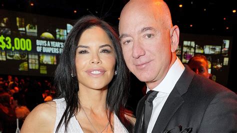 Billionaire Jeff Bezos splashed an estimated $3.5m on fiancée Lauren's engagement ring – and wow ...