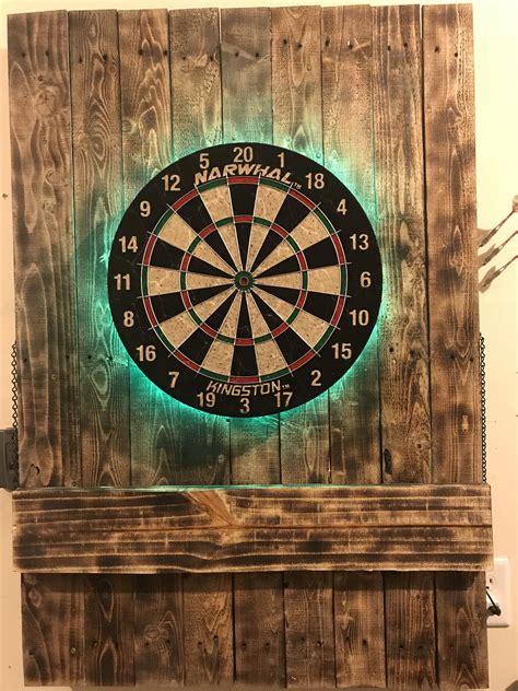 Pin by Pepe Rosles on Closet rusticos | Dart board wall, Dart board, Dart board backboard