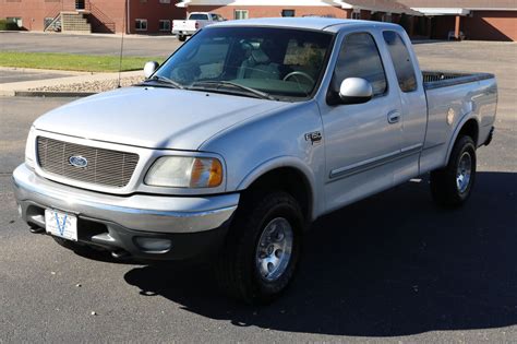 2001 Ford F-150 XLT | Victory Motors of Colorado