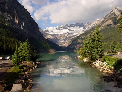 Lake Louise Glacier Photograph by Pat Kenyon